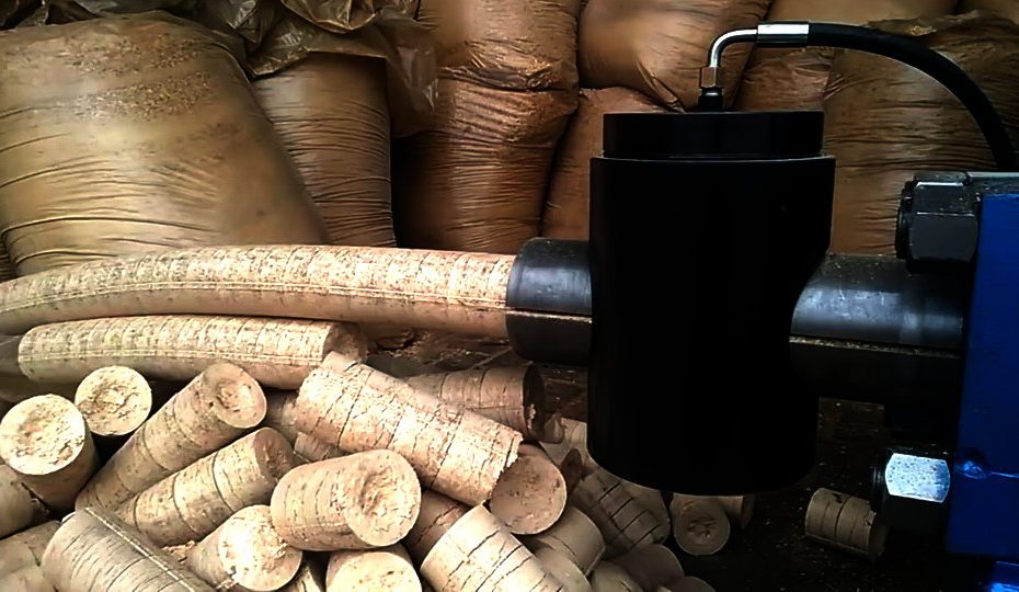 Củi mùn cưa ép - Nguyên liệu đốt lò hơi giá rẻ, hiệu suất cao